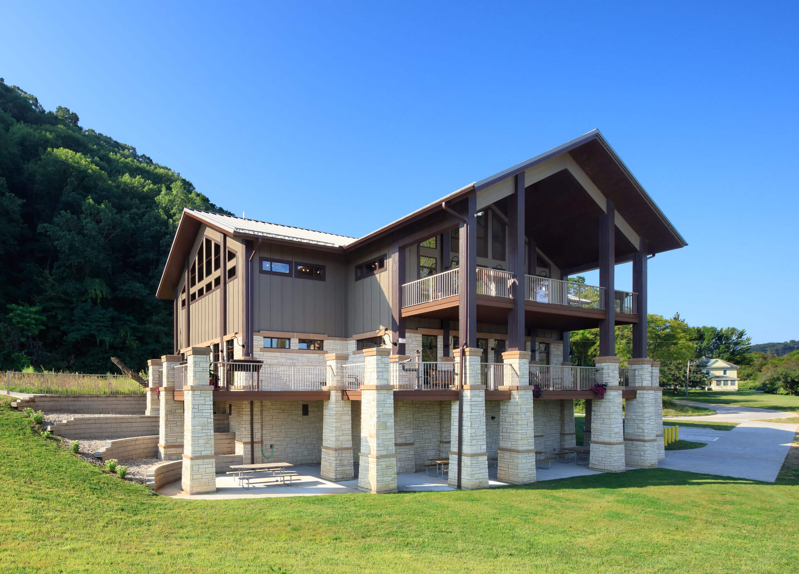 Driftless Area Education and Visitors Center